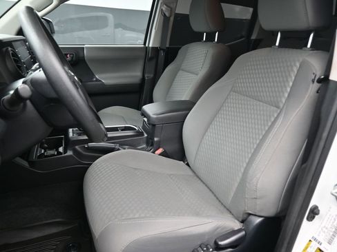 Used 2021 Toyota Tacoma SR5 image 23