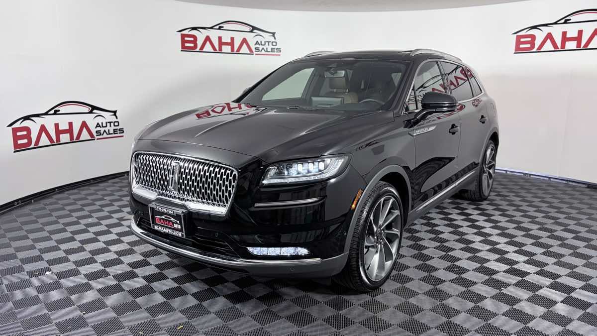 Used 2023 Lincoln Nautilus Reserve w/ Equipment Group 202A AWD/4WD image 2
