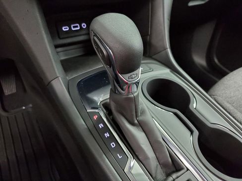 Used 2024 Chevrolet Equinox LT image 19