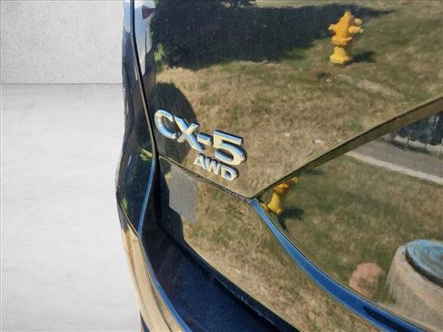 Used 2023 MAZDA CX-5 AWD 2.5 S w/ Premium Package image 11