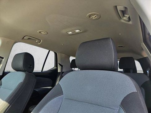 Used 2020 Chevrolet Traverse LT FWD image 10
