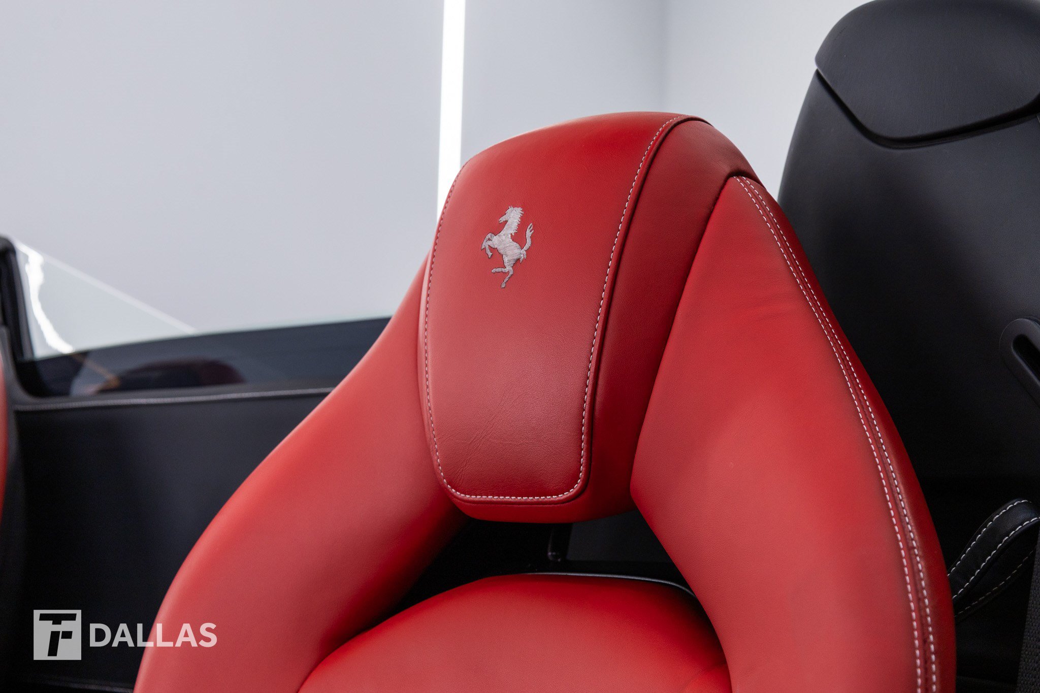 Used 2019 Ferrari 488 Spider RWD image 27