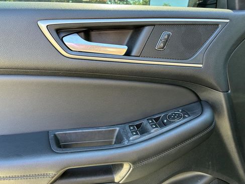 Used 2023 Ford Edge SEL AWD/4WD image 6