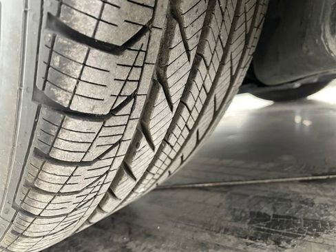 Used 2024 Mercedes-Benz E 350 4MATIC Sedan image 11