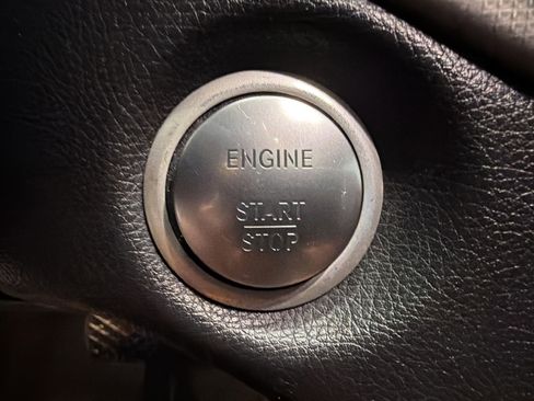 Used 2018 Mercedes-Benz CLA 250 image 24