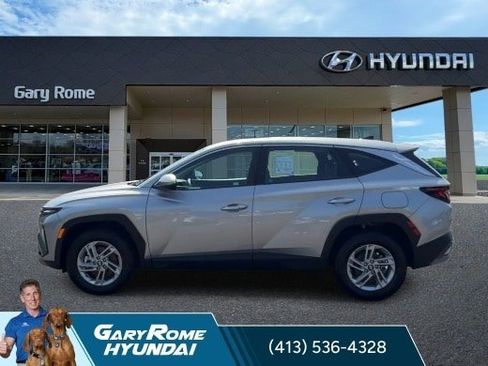 Certified 2025 Hyundai Tucson SE AWD/4WD image 5