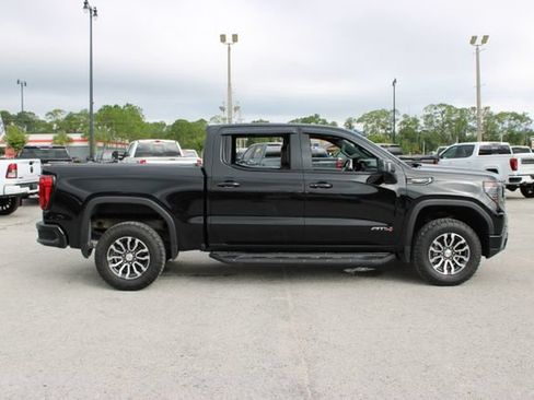 Used 2023 GMC Sierra 1500 AT4 w/ AT4 Premium Package AWD/4WD image 14