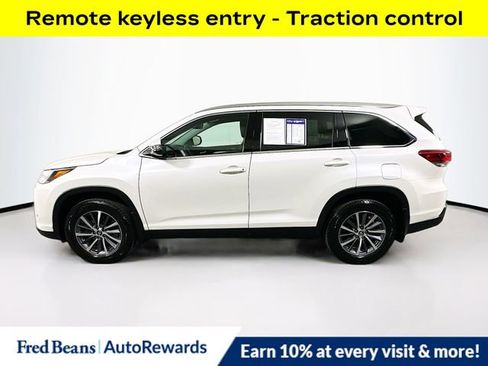 Used 2019 Toyota Highlander XLE image 4