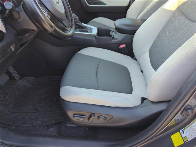 Certified 2022 Toyota RAV4 XLE w/ Convenience Package FWD image 14