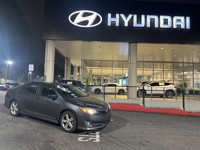 Used 2012 Toyota Camry SE w/ Leather Pkg