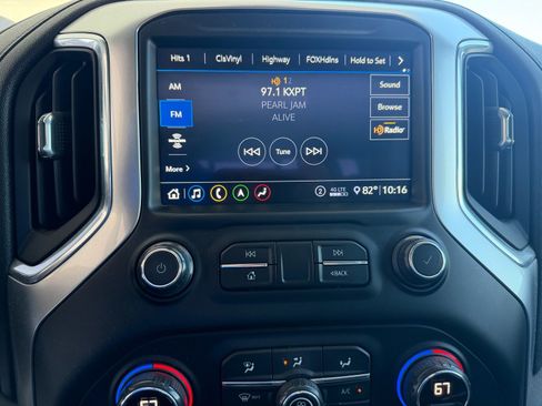 Used 2020 Chevrolet Silverado 2500 LTZ w/ LTZ Plus Package AWD/4WD image 10