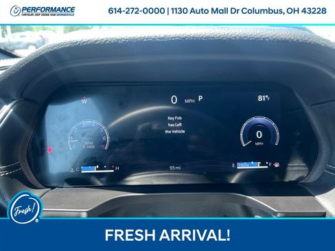 Used 2026 Jeep Grand Cherokee Laredo AWD/4WD image 21