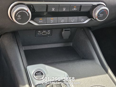 Used 2025 Nissan Altima 2.5 SV FWD image 19