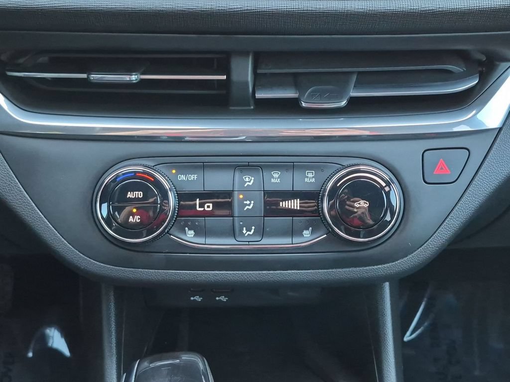 Used 2024 Buick Envista Preferred w/ Convenience I Package FWD image 25