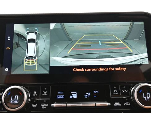 Certified 2025 Toyota Highlander Platinum AWD/4WD image 24