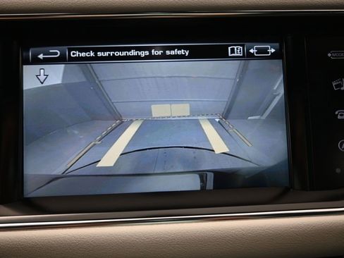 Used 2016 Land Rover Range Rover Sport HSE image 32