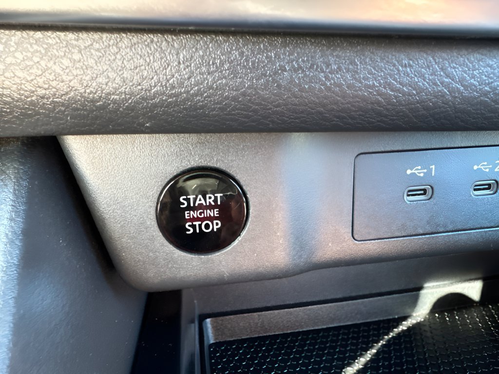 Used 2026 Nissan Rogue SV FWD image 17