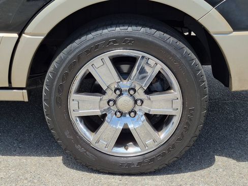 Used 2008 Ford Expedition King Ranch RWD image 9