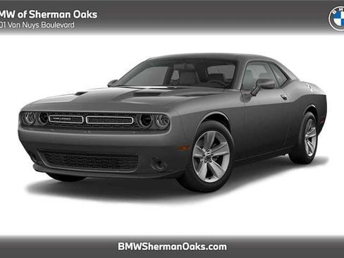 Used 2017 Dodge Challenger SXT w/ Blacktop Package image 1