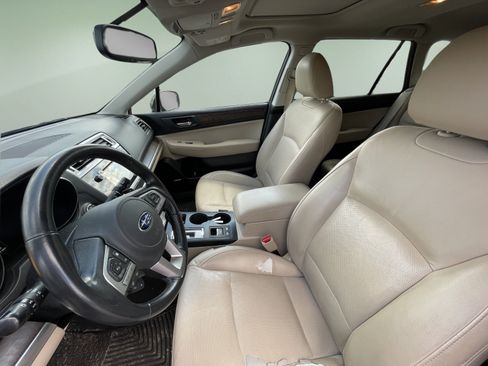 Used 2015 Subaru Outback 2.5i Limited AWD/4WD image 8