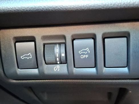 Certified 2025 Subaru Outback Premium w/ Popular Package #1A AWD/4WD image 24