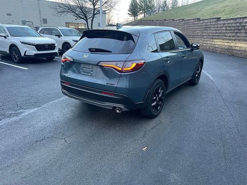 Used 2024 Honda HR-V Sport image 4