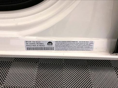 Used 2024 RAM 3500 Laramie image 41