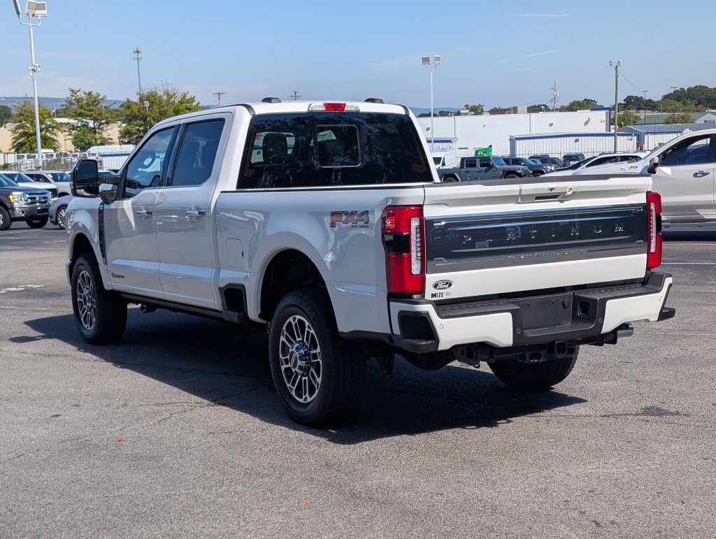 New 2027 Ford F250 Platinum w/ Platinum Plus Package AWD/4WD image 4