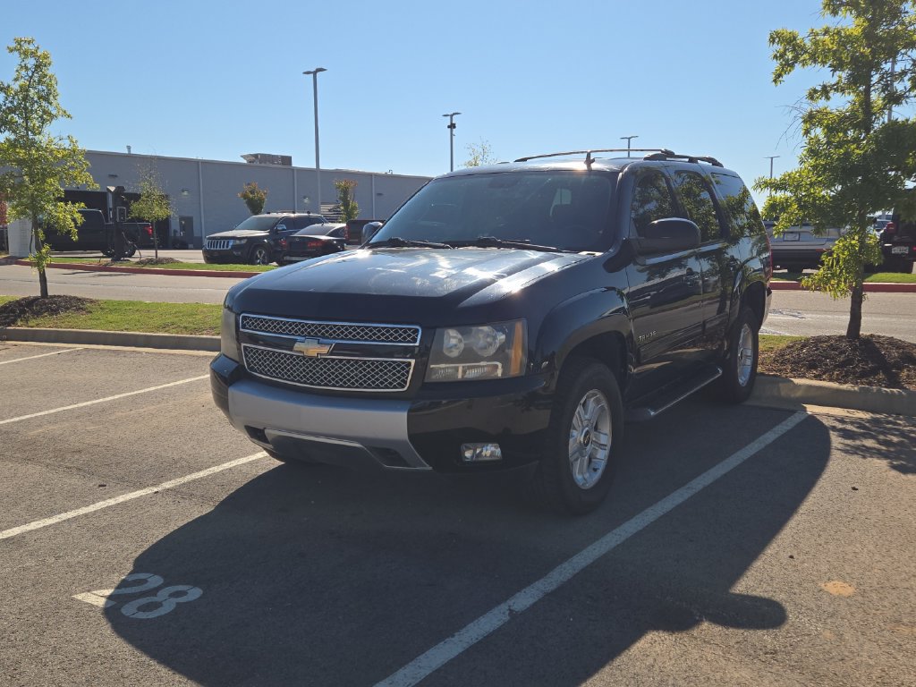 Used 2010 Chevrolet Tahoe LT w/ Luxury Package AWD/4WD image 1