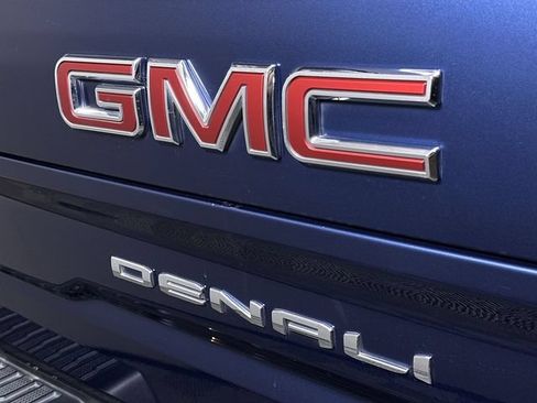 Used 2019 GMC Sierra 1500 Denali w/ Denali Ultimate Package AWD/4WD image 32