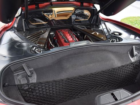 Used 2021 Chevrolet Corvette Stingray Premium Cpe w/ Engine Appearance Package RWD image 19