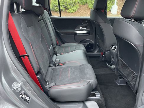 New 2026 Mercedes-Benz GLB 35 AMG 4MATIC image 40