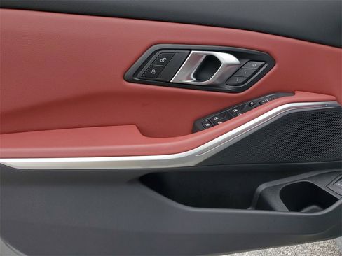 Used 2024 BMW 330i Sedan image 18