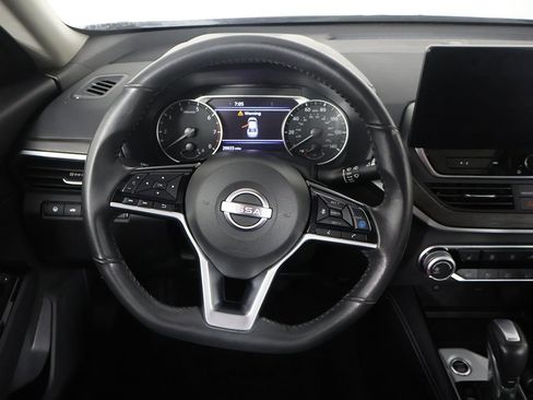 Used 2023 Nissan Altima 2.5 SV w/ SV Premium Package image 35