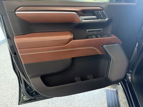 Used 2024 GMC Sierra 1500 Denali Ultimate image 5