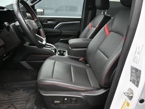 Used 2024 Chevrolet Colorado Z71 w/ LPO, Dark Essentials Package AWD/4WD image 13