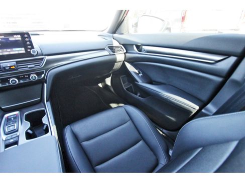 Used 2022 Honda Accord Sport image 11