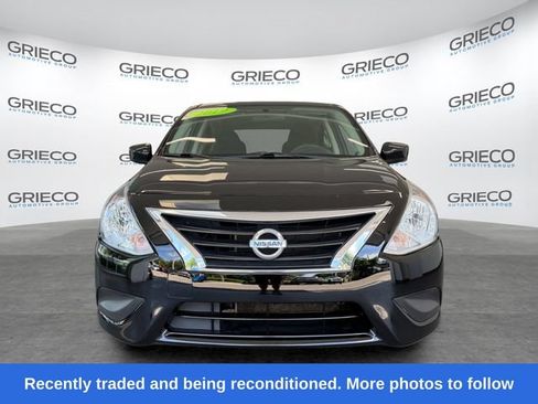 Used 2019 Nissan Versa SV FWD image 2