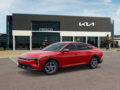 New 2025 Kia K4 LXS image 3