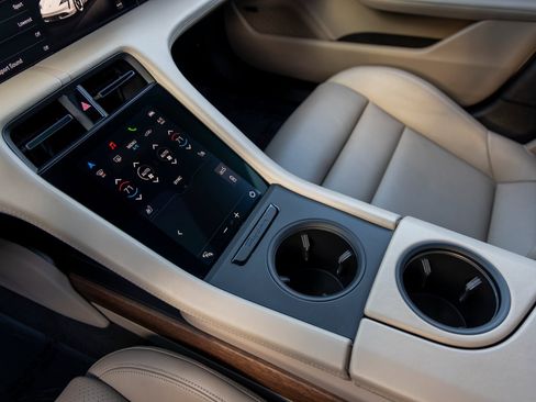 Certified 2023 Porsche Taycan GTS image 34