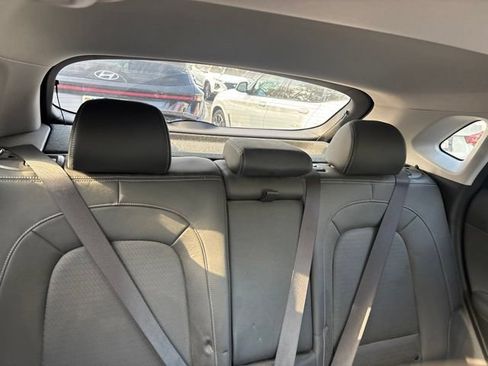 Used 2018 Hyundai Kona Limited FWD image 12