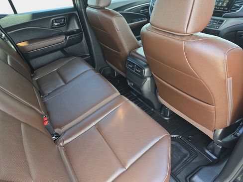 Certified 2025 Honda Ridgeline RTL image 11