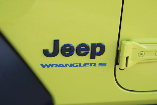Used 2024 Jeep Wrangler Unlimited Rubicon 4xe AWD/4WD image 8