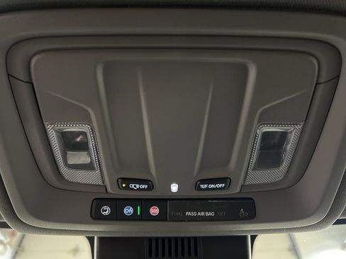 Used 2022 GMC Sierra 1500 Elevation image 25