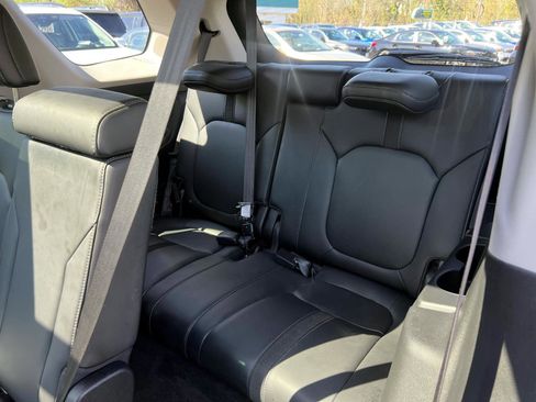 Certified 2023 Honda Pilot Touring image 10
