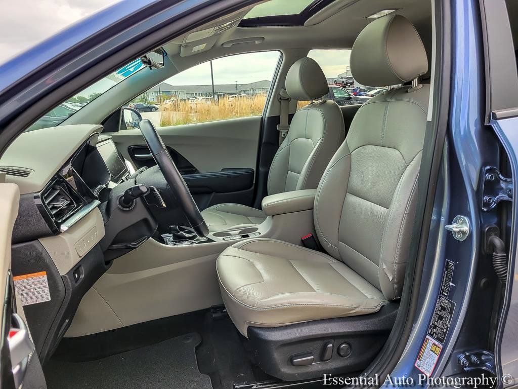 Used 2021 Kia Niro EX Premium FWD image 8