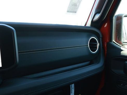 New 2026 Jeep Wrangler Sahara AWD/4WD image 25