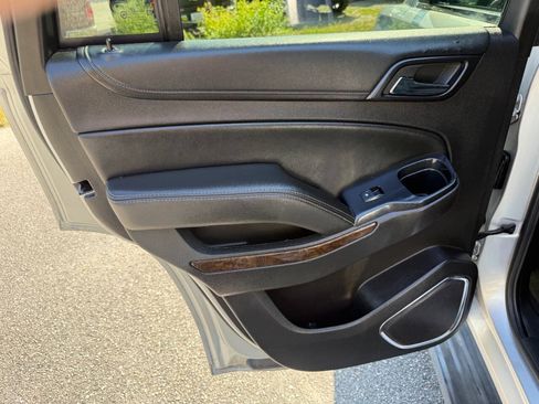 Used 2015 Chevrolet Tahoe LT RWD image 41