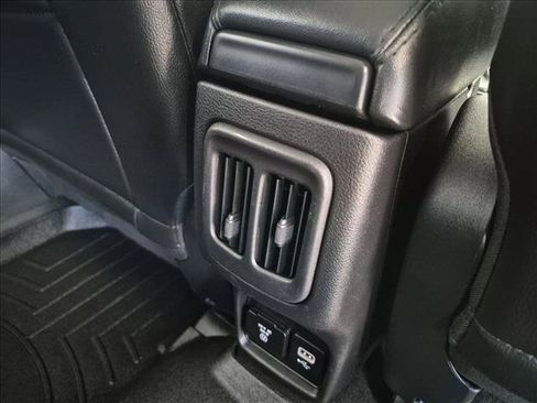 Used 2019 Jeep Compass Latitude AWD/4WD image 14