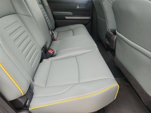 Used 2025 Toyota Tacoma 4x4 Double Cab Hybrid image 24